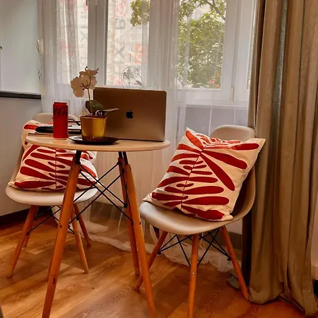 Special 1 Bed Center * ורשה